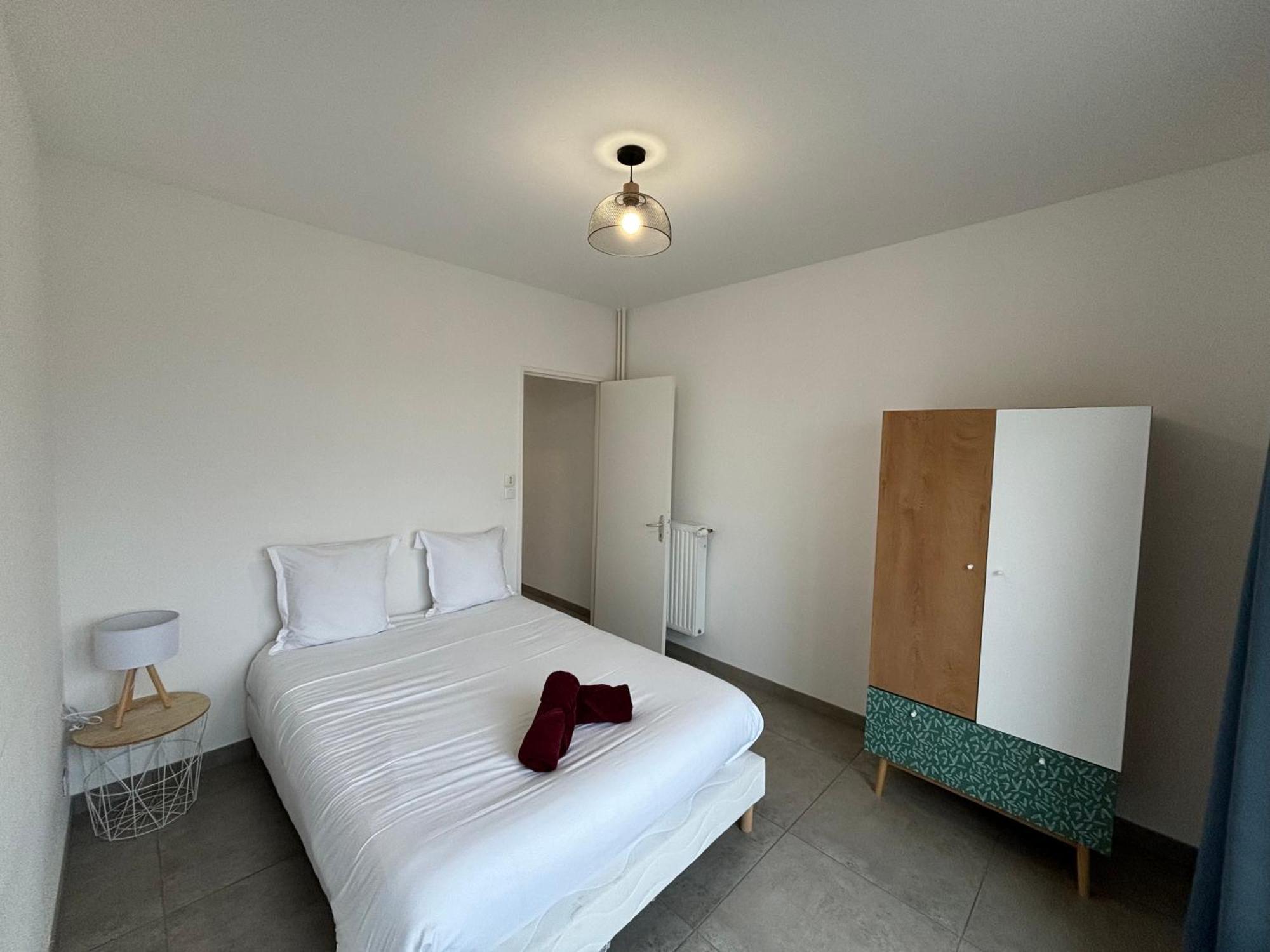 Le Spacieux - Circuit - Parking - 8 Personnes - Reve Au Mans Apartment เลอม็องส์ ภายนอก รูปภาพ